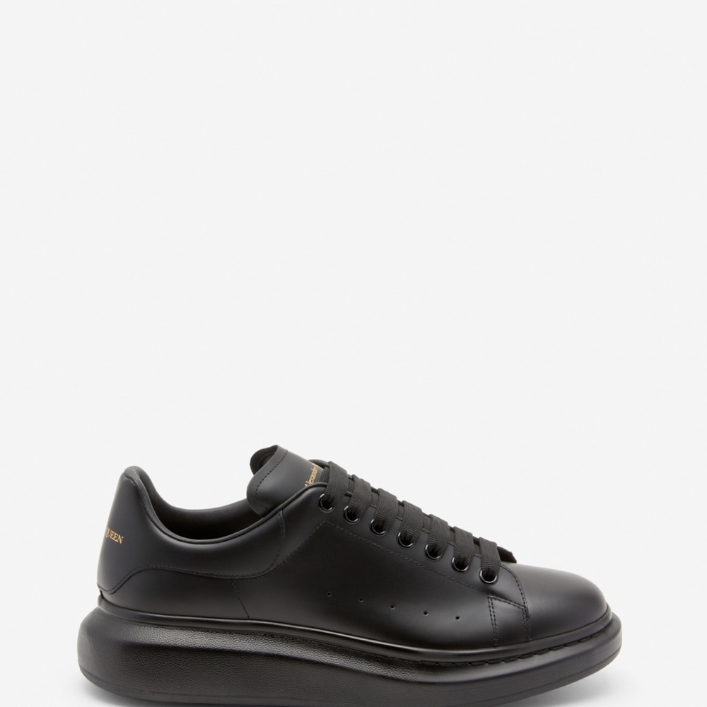 Men's Black Sneakers